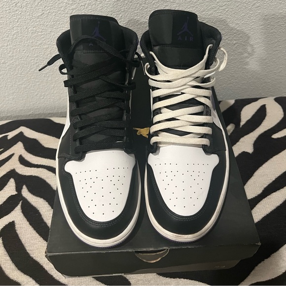 Jordan Other - Air Jordan 1 Mid Tennis shoes